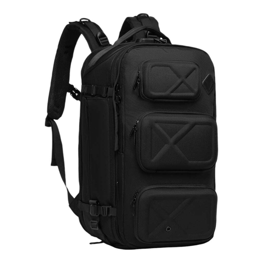 Large capacity travel backpack
