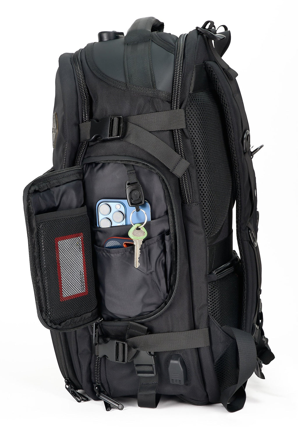 Large capacity travel backpack
